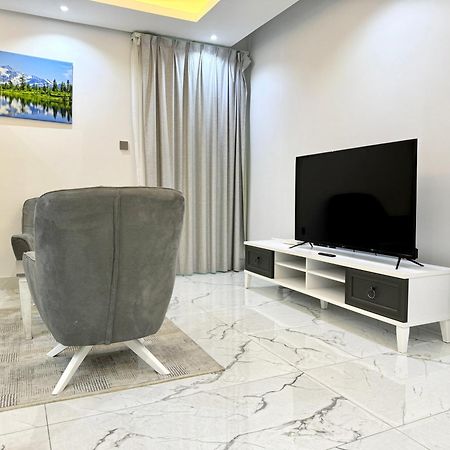 Al Safwa One Apartment Al Hidd Exterior photo