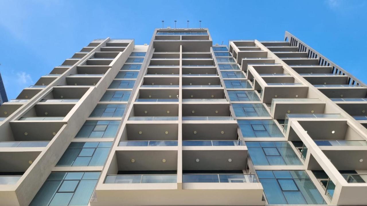 Al Safwa One Apartment Al Hidd Exterior photo