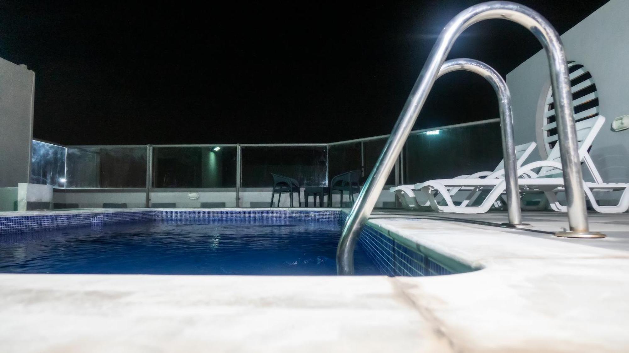 Al Safwa One Apartment Al Hidd Exterior photo
