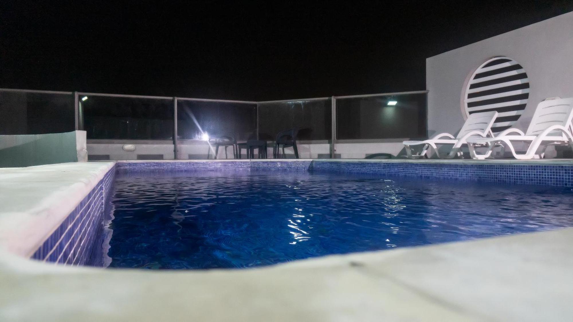 Al Safwa One Apartment Al Hidd Exterior photo