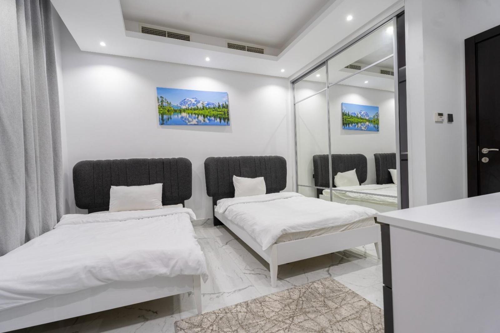 Al Safwa One Apartment Al Hidd Exterior photo