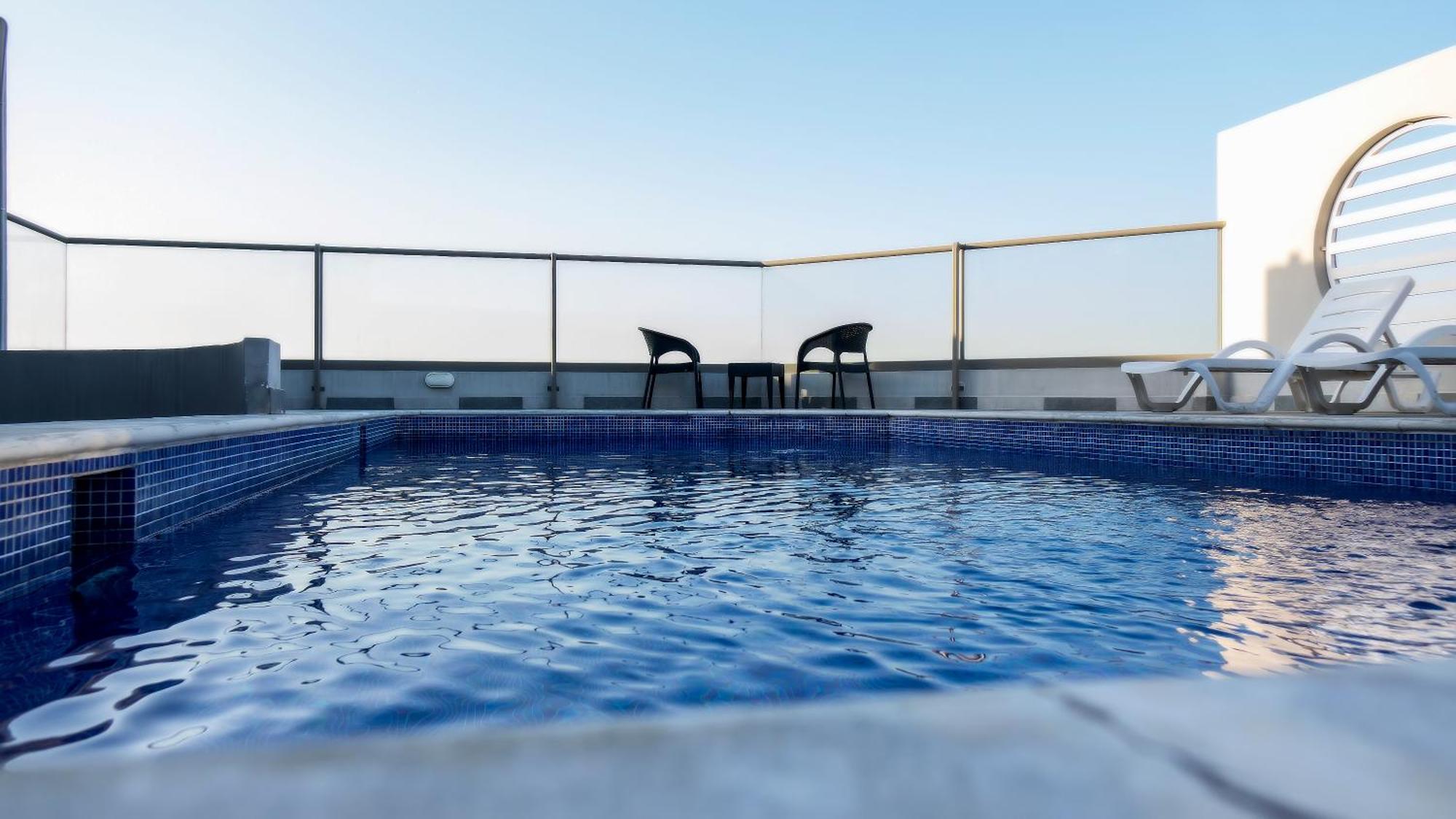 Al Safwa One Apartment Al Hidd Exterior photo